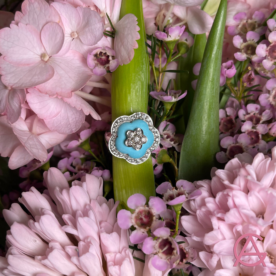 Love is blooming – is it time to find the perfect ring?