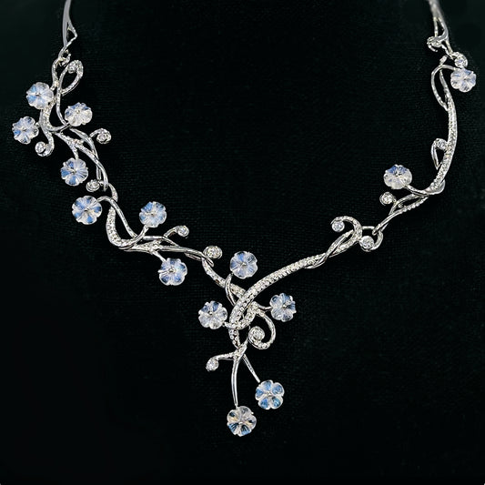 Moonstone Collier
